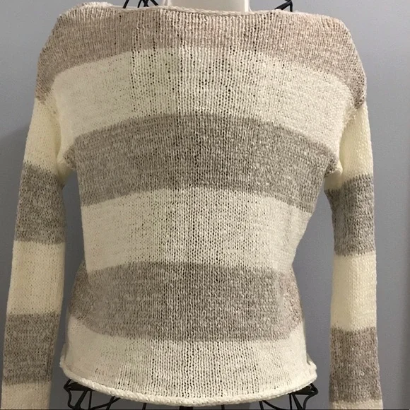 Smart Set sweater - Picture 2 of 3